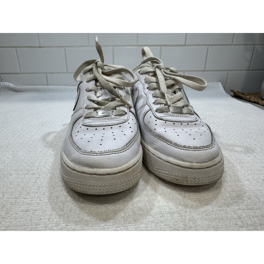 Nike Kids Air Force 1 Size 6Y